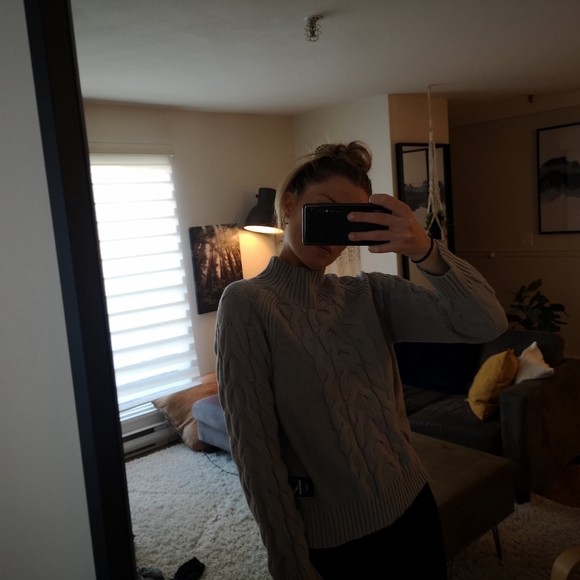 Calvin Klein sweater - Picture 5 of 5